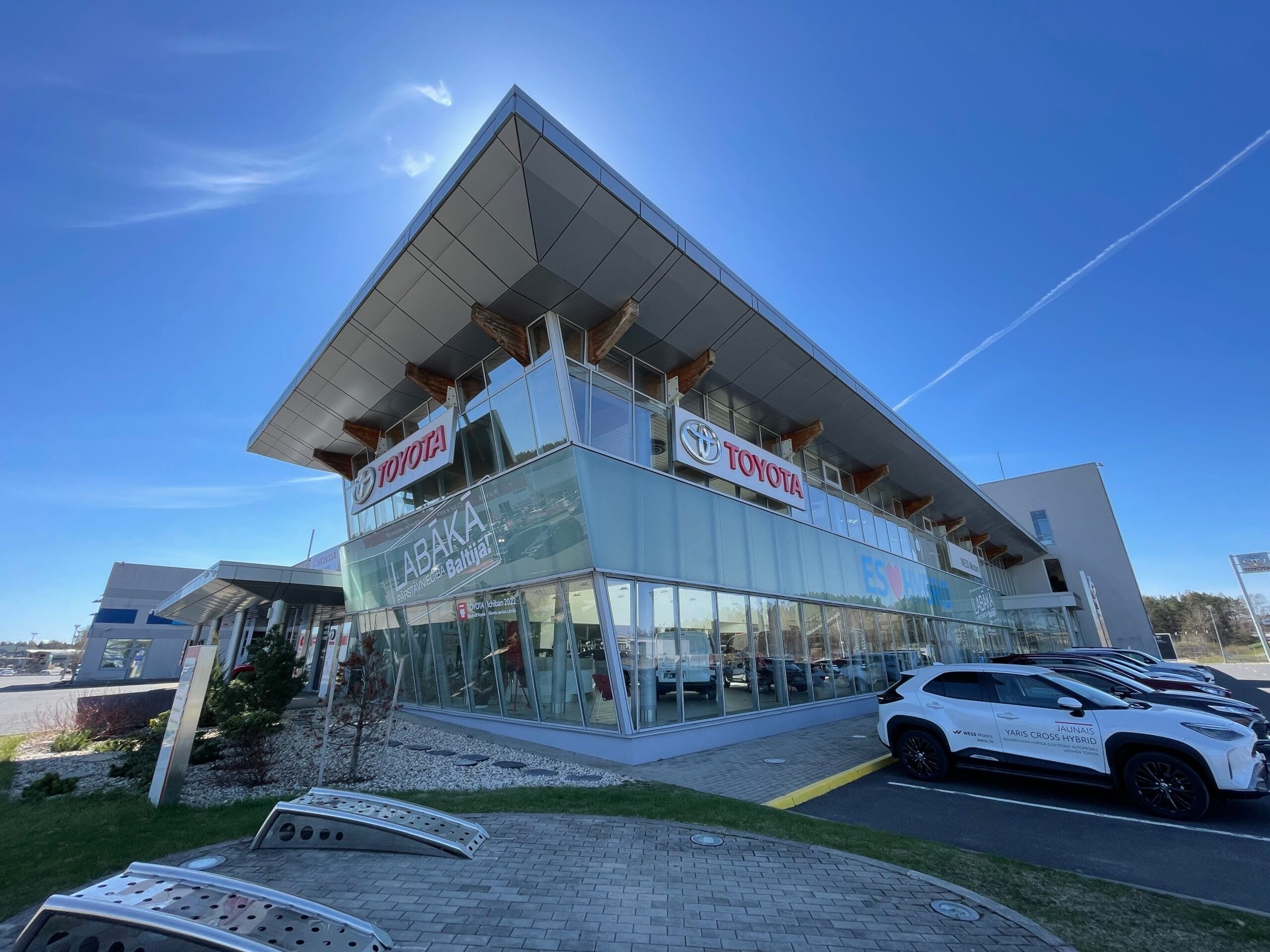 WESS Motors, Car dealership​s