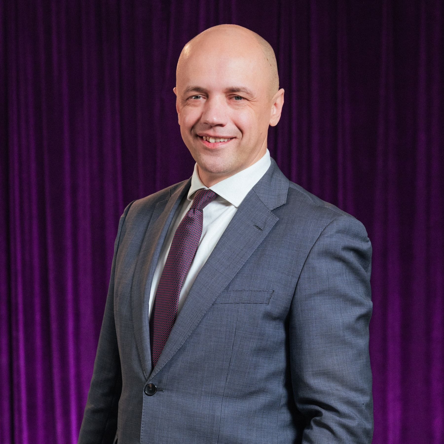 Roberts Ardavs MRICS